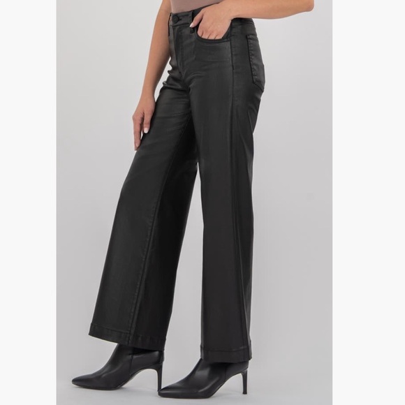 Kut from the Kloth Meg Wide-Leg Coated Pants - Picture 3 of 5